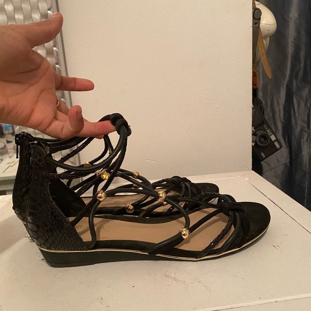 ALDO - Picture 2 of 3